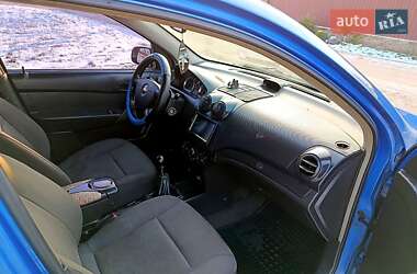 Седан Chevrolet Aveo 2006 в Запорожье