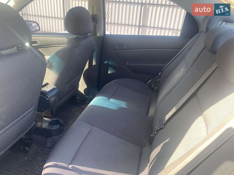 Седан Chevrolet Aveo 2008 в Виннице фото 3 Седан Chevrolet Aveo 2008 в Виннице