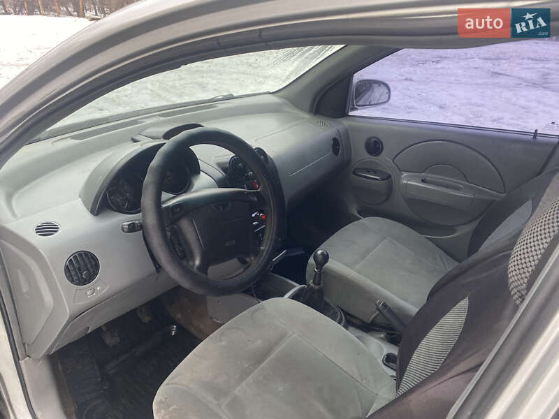 Седан Chevrolet Aveo 2005 в Каменском фото 9 Седан Chevrolet Aveo 2005 в Каменском