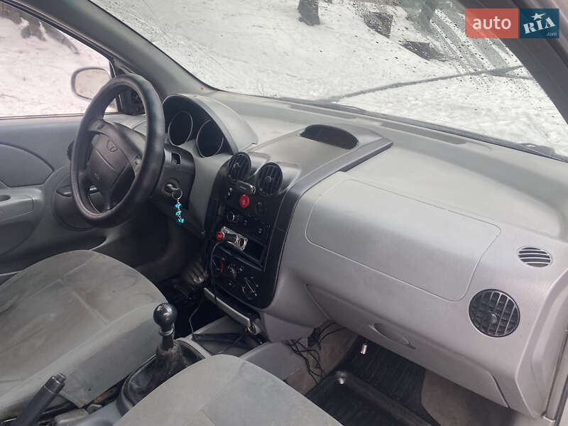 Седан Chevrolet Aveo 2005 в Каменском фото 16 Седан Chevrolet Aveo 2005 в Каменском