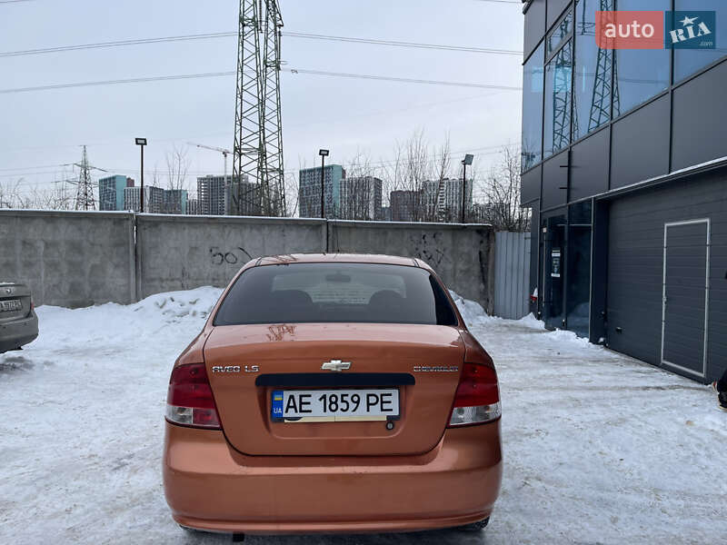 Седан Chevrolet Aveo 2006 в Киеве