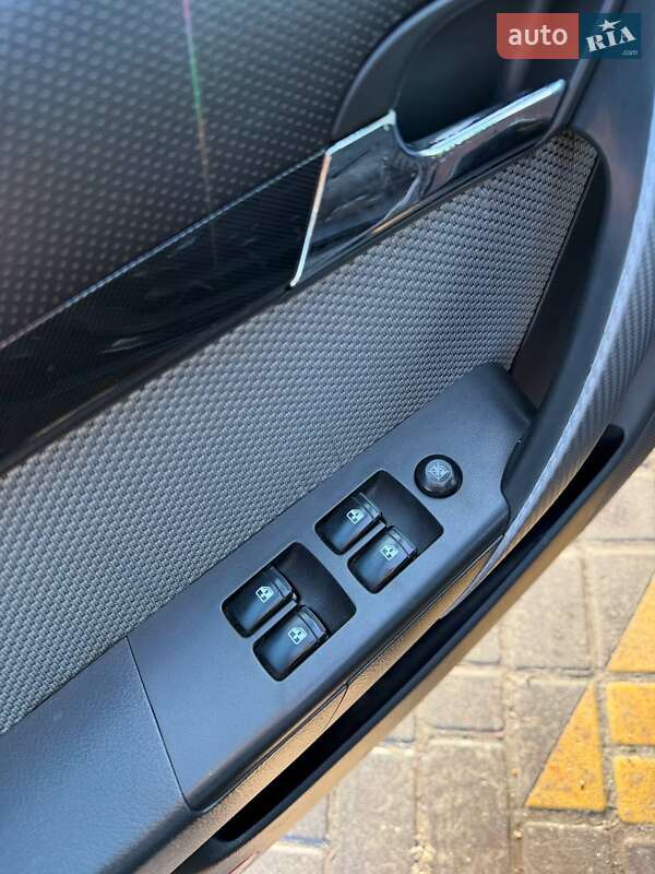 Хэтчбек Chevrolet Aveo 2010 в Днепре