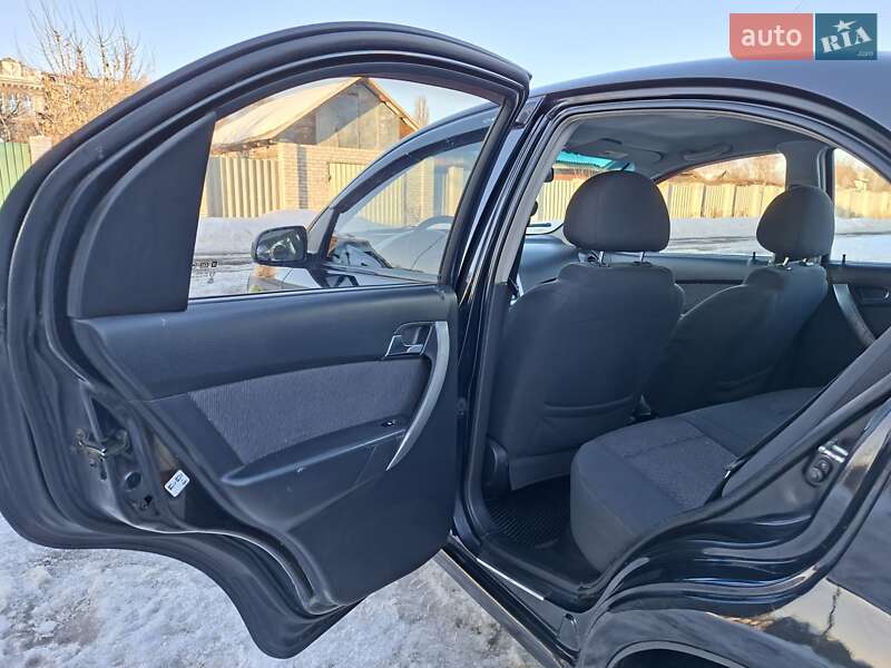 Седан Chevrolet Aveo 2011 в Шостці