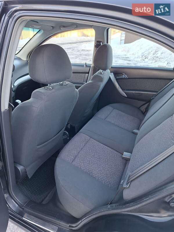 Седан Chevrolet Aveo 2011 в Шостці