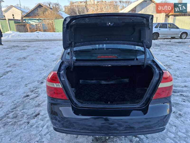 Седан Chevrolet Aveo 2011 в Шостці