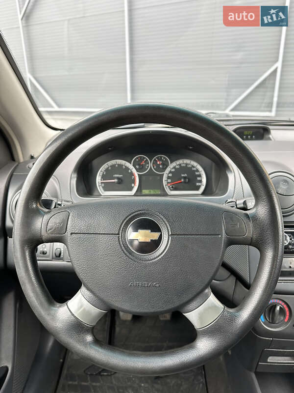 Седан Chevrolet Aveo 2011 в Киеве фото 10 Седан Chevrolet Aveo 2011 в Киеве