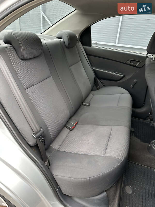 Седан Chevrolet Aveo 2011 в Киеве фото 22 Седан Chevrolet Aveo 2011 в Киеве