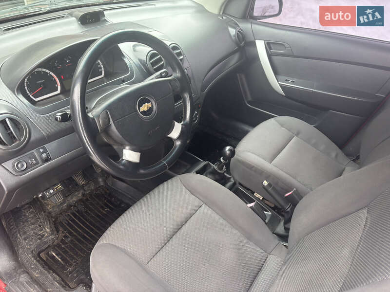 Седан Chevrolet Aveo 2008 в Конотопе