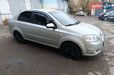 Седан Chevrolet Aveo 2008 в Черновцах
