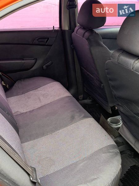 Седан Chevrolet Aveo 2006 в Золотоноше