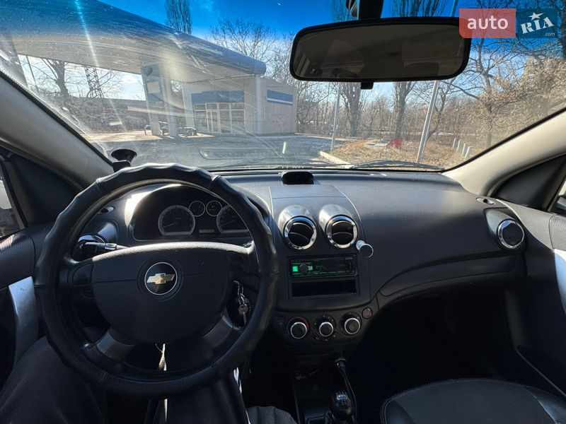 Седан Chevrolet Aveo 2009 в Днепре