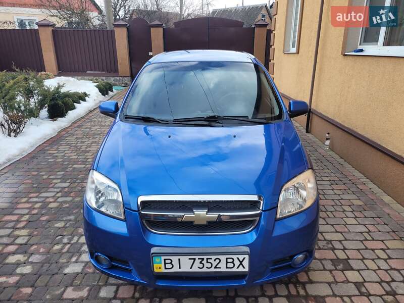 Седан Chevrolet Aveo 2008 в Миргороді