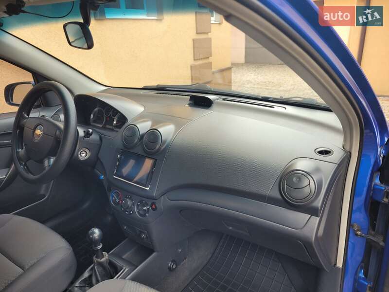 Седан Chevrolet Aveo 2008 в Миргороді