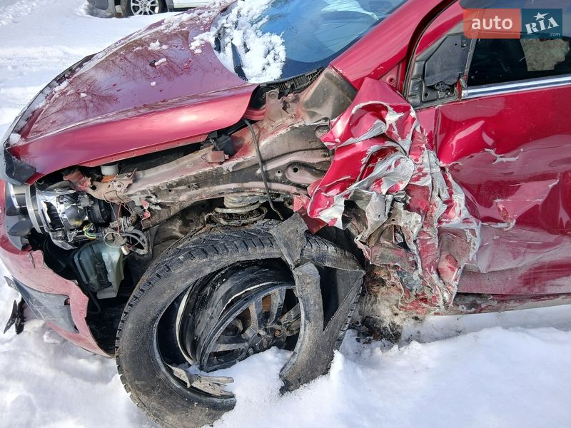 Седан Chevrolet Aveo 2014 в Черкасах