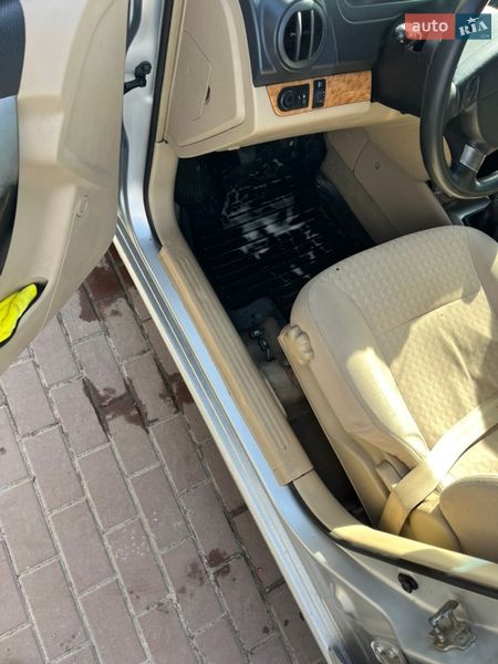 Седан Chevrolet Aveo 2007 в Сарнах