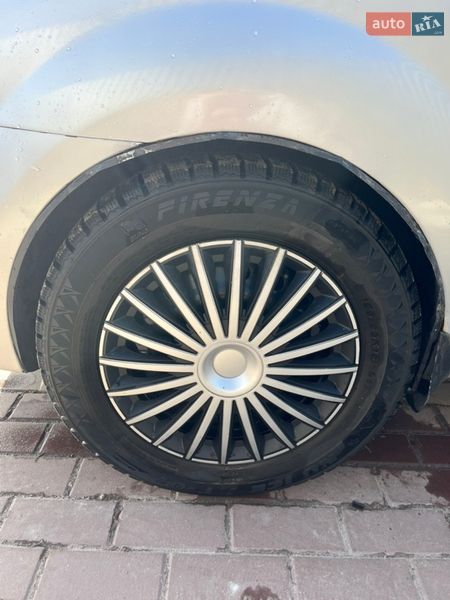 Седан Chevrolet Aveo 2007 в Сарнах