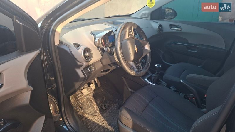 Седан Chevrolet Aveo 2012 в Николаеве