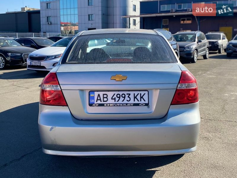 Седан Chevrolet Aveo 2006 в Киеве