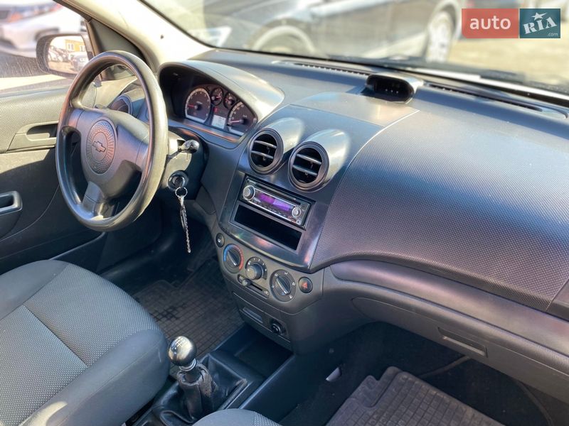 Седан Chevrolet Aveo 2006 в Киеве