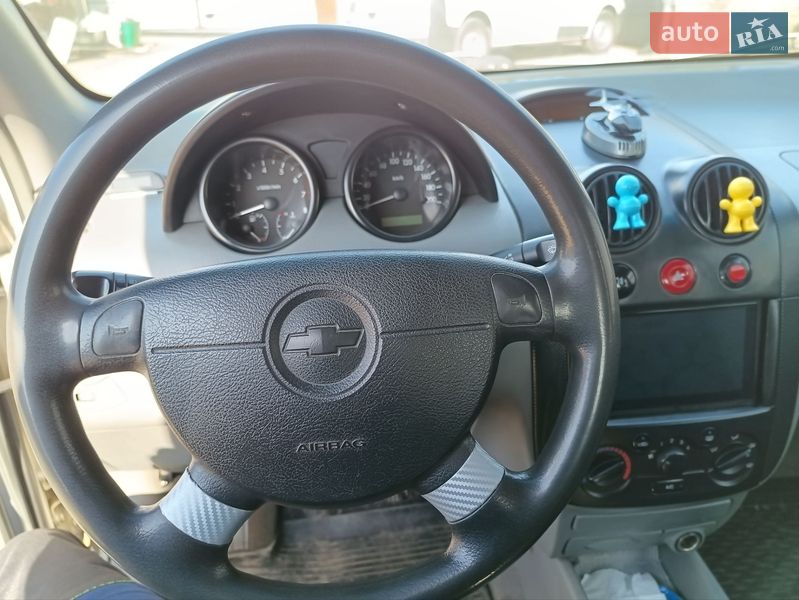Седан Chevrolet Aveo 2005 в Калуше