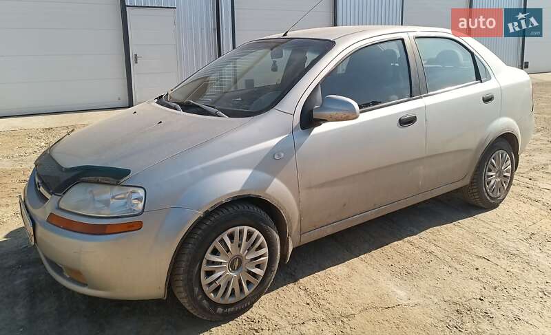 Седан Chevrolet Aveo 2005 в Калуше