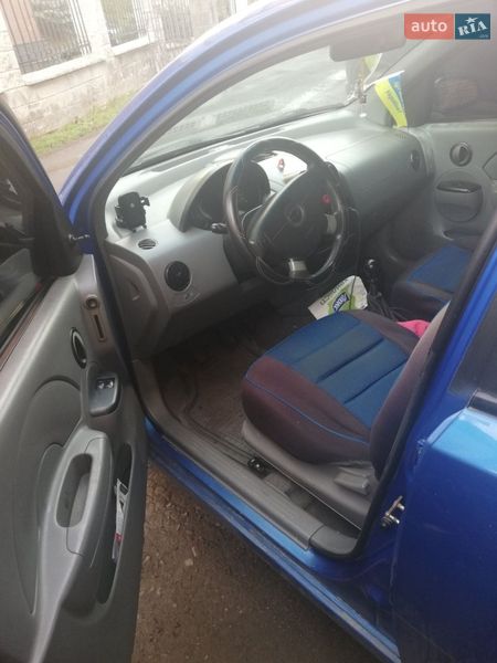 Седан Chevrolet Aveo 2004 в Здолбунове