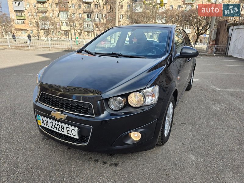 Седан Chevrolet Aveo 2013 в Харькове