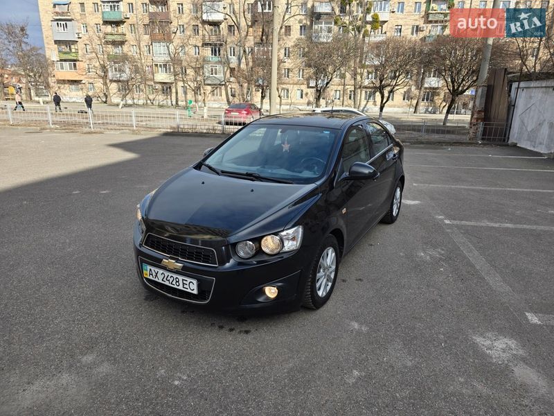 Седан Chevrolet Aveo 2013 в Харькове