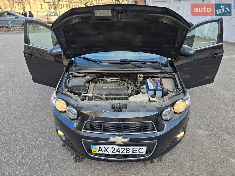 Седан Chevrolet Aveo 2013 в Харькове