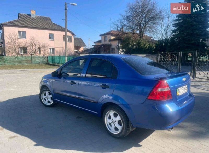 Седан Chevrolet Aveo 2007 в Бродах