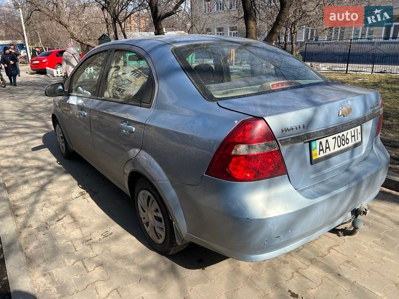 Седан Chevrolet Aveo 2008 в Сумах