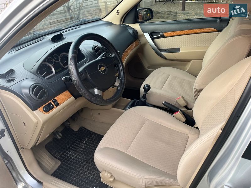 Седан Chevrolet Aveo 2007 в Нерубайском