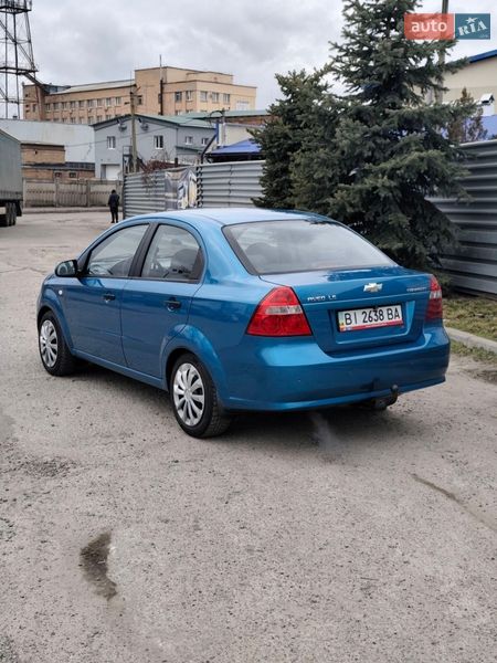 Седан Chevrolet Aveo 2008 в Полтаве