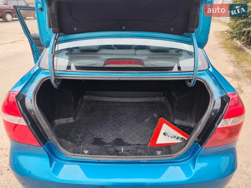 Седан Chevrolet Aveo 2008 в Полтаве