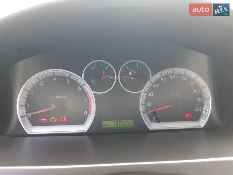 Седан Chevrolet Aveo 2011 в Лубнах