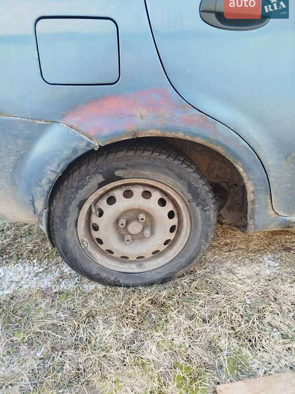 Седан Chevrolet Aveo 2006 в Ирпене