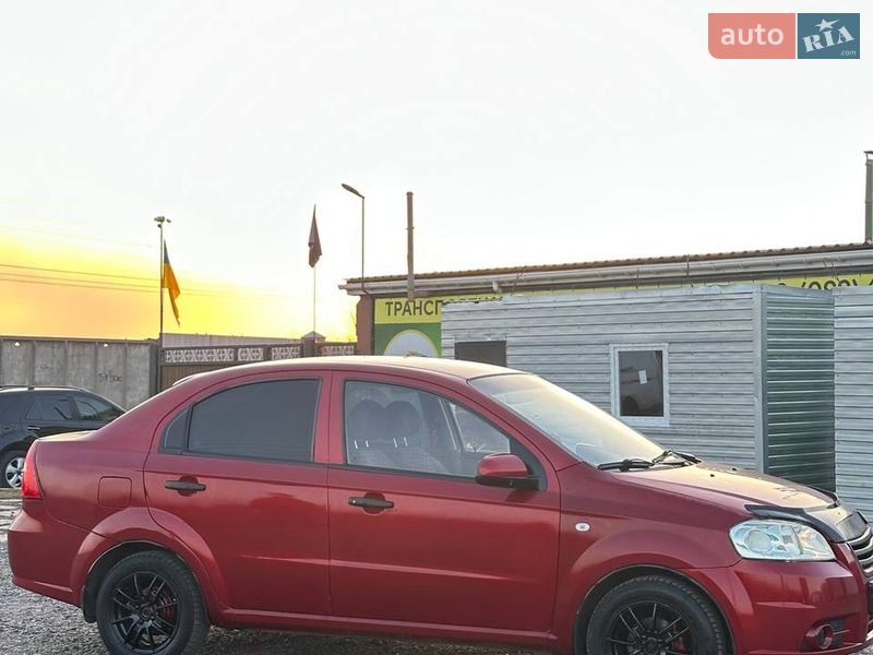 Седан Chevrolet Aveo 2006 в Черкасах