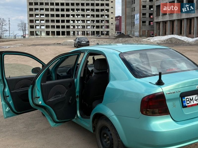 Седан Chevrolet Aveo 2005 в Тернополі