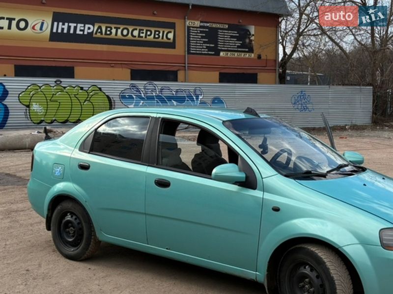 Седан Chevrolet Aveo 2005 в Тернополі