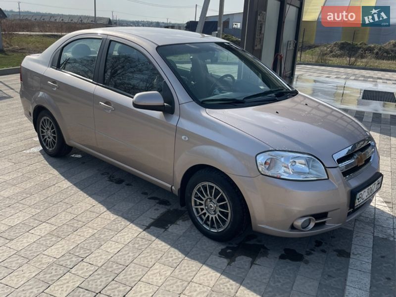 Седан Chevrolet Aveo 2007 в Львове
