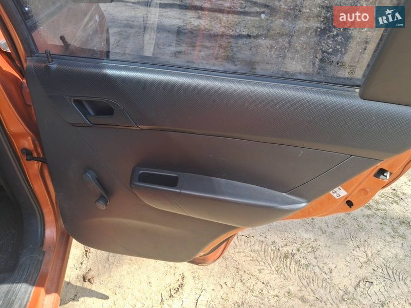 Седан Chevrolet Aveo 2006 в Киеве фото 11 Седан Chevrolet Aveo 2006 в Киеве