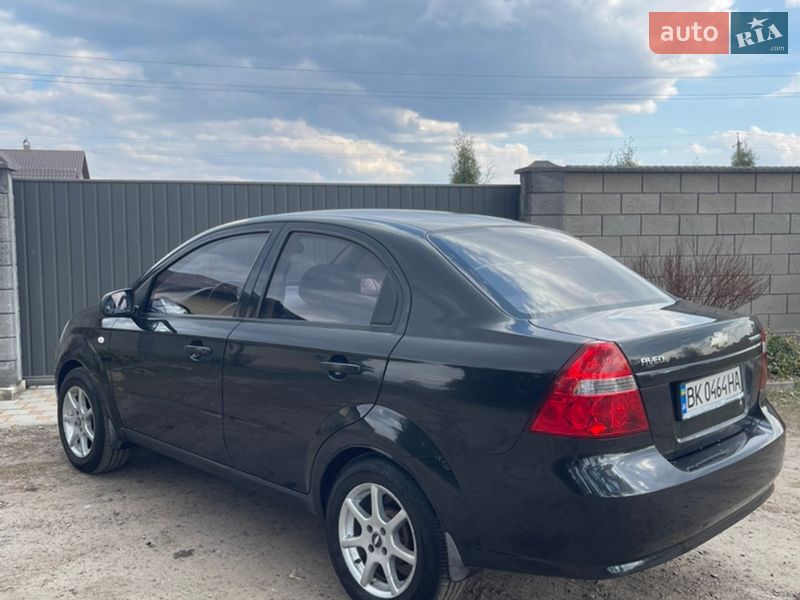 Седан Chevrolet Aveo 2008 в Сарнах