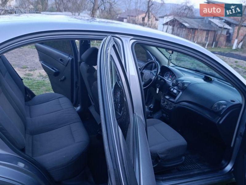 Седан Chevrolet Aveo 2007 в Тячеве