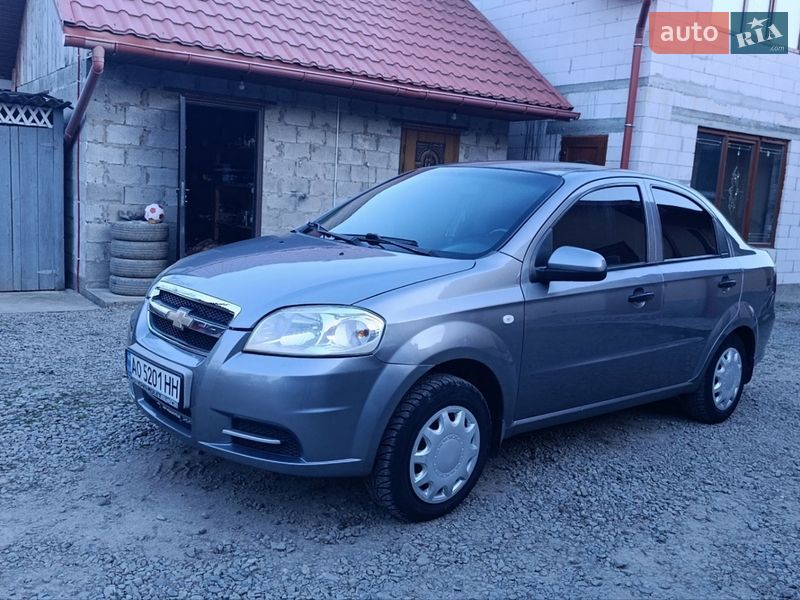 Седан Chevrolet Aveo 2007 в Тячеве