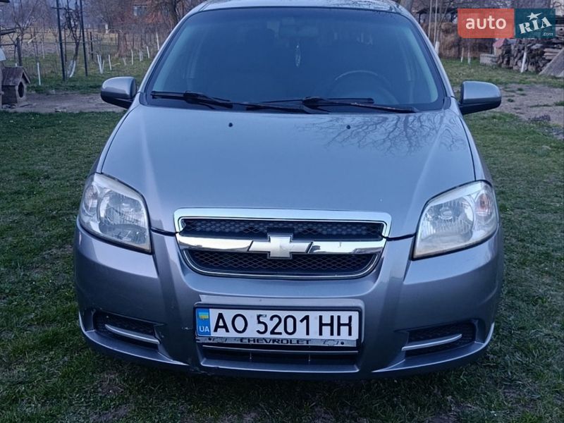 Седан Chevrolet Aveo 2007 в Тячеве