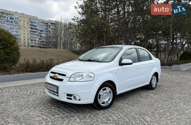 Седан Chevrolet Aveo 2008 в Днепре