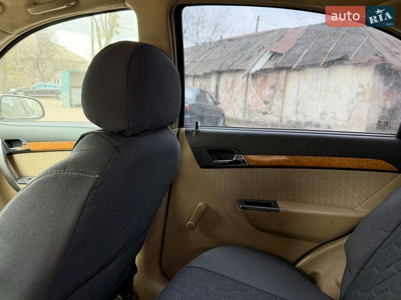 Седан Chevrolet Aveo 2007 в Киеве