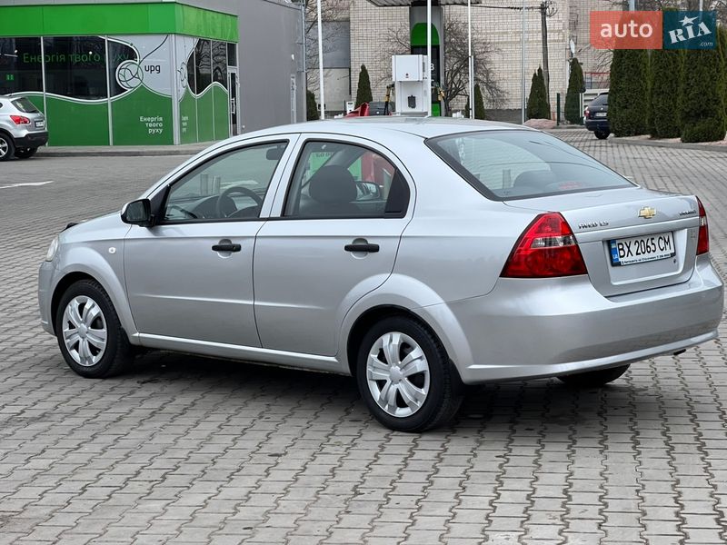 Седан Chevrolet Aveo 2011 в Виннице
