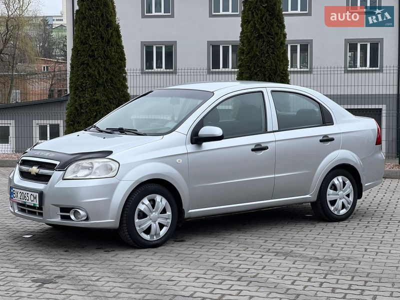 Седан Chevrolet Aveo 2011 в Виннице
