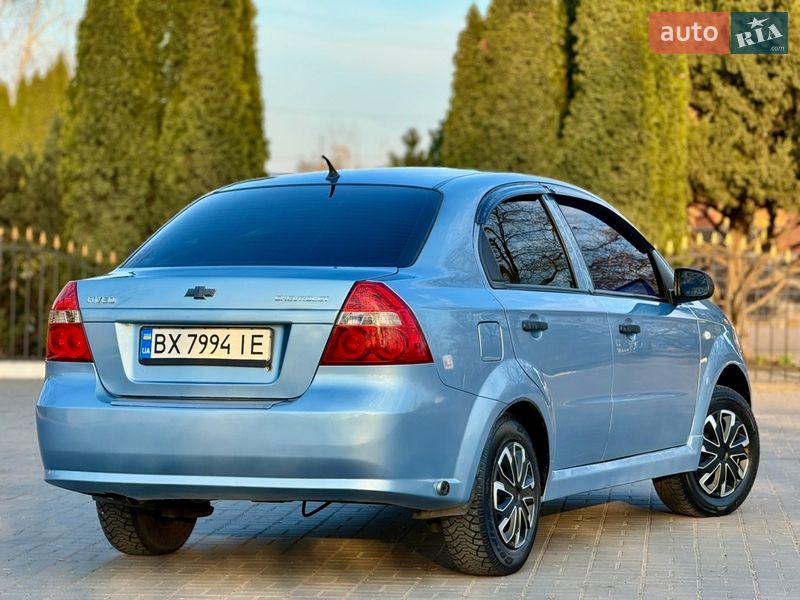 Седан Chevrolet Aveo 2006 в Кропивницком